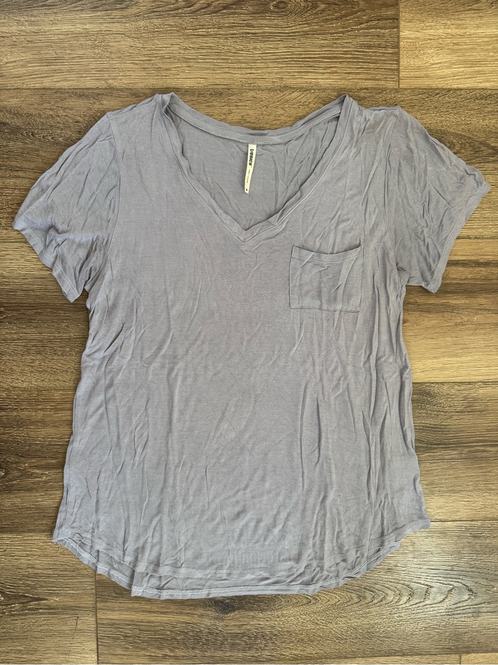 Tresics V-Neck Pocket Tee Shirt, Lavender